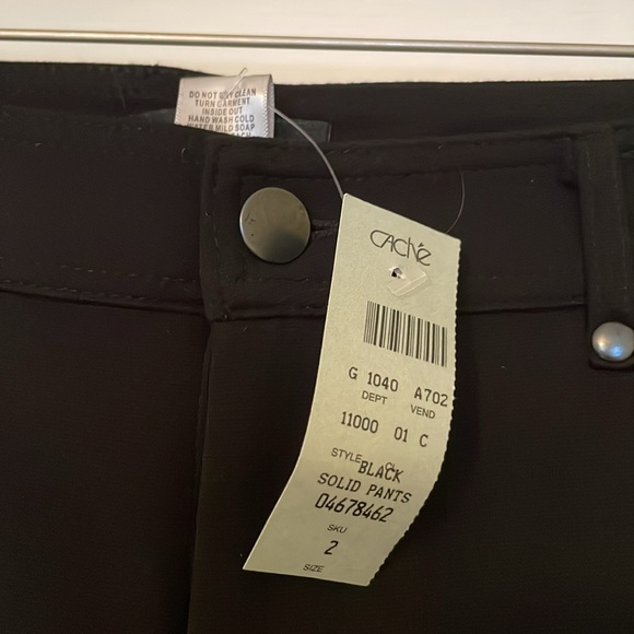 NWT Caché Vintage Black Flared Jeans w/ Bejeweled Back Pocket - Picture 5 of 11